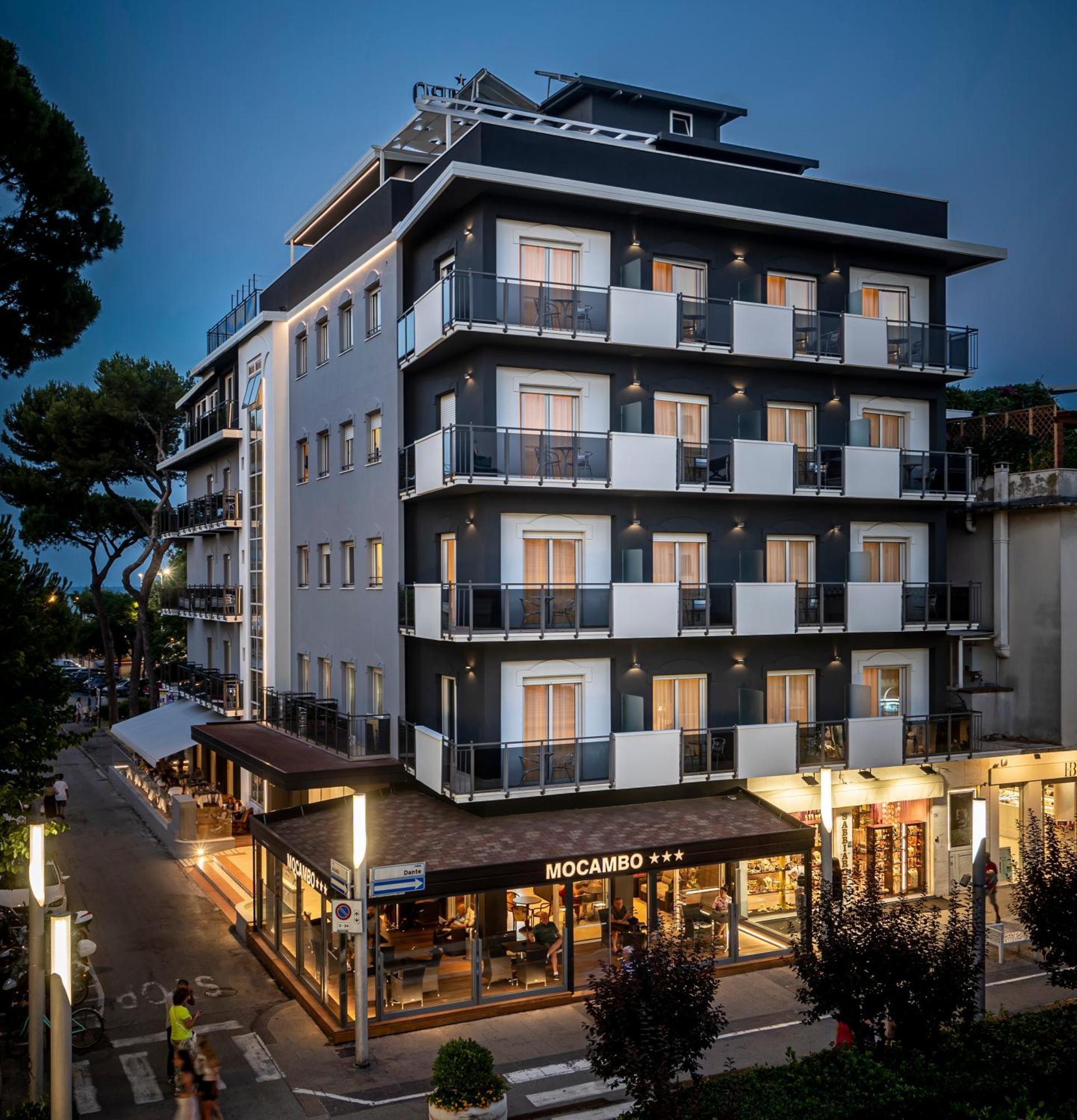 Hotel Mocambo リッチョーネ エクステリア 写真